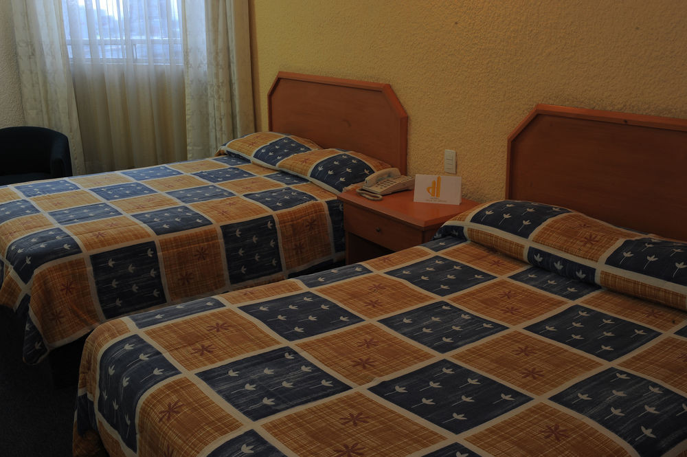 Hotel Valle De Mexico Toreo エクステリア 写真